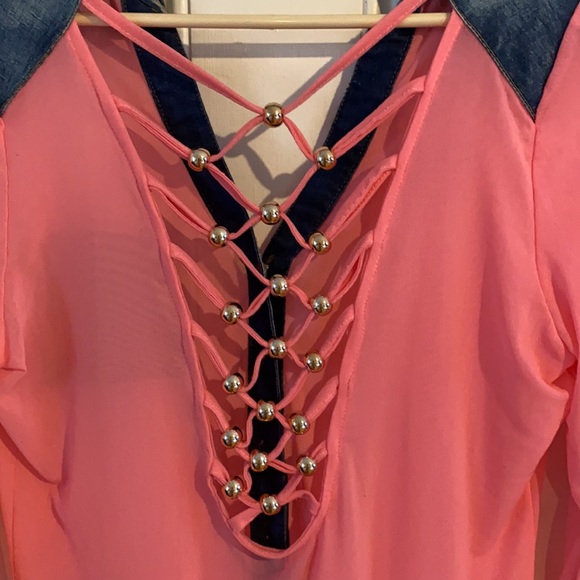 Boutique sheer fashion top - Picture 4 of 8